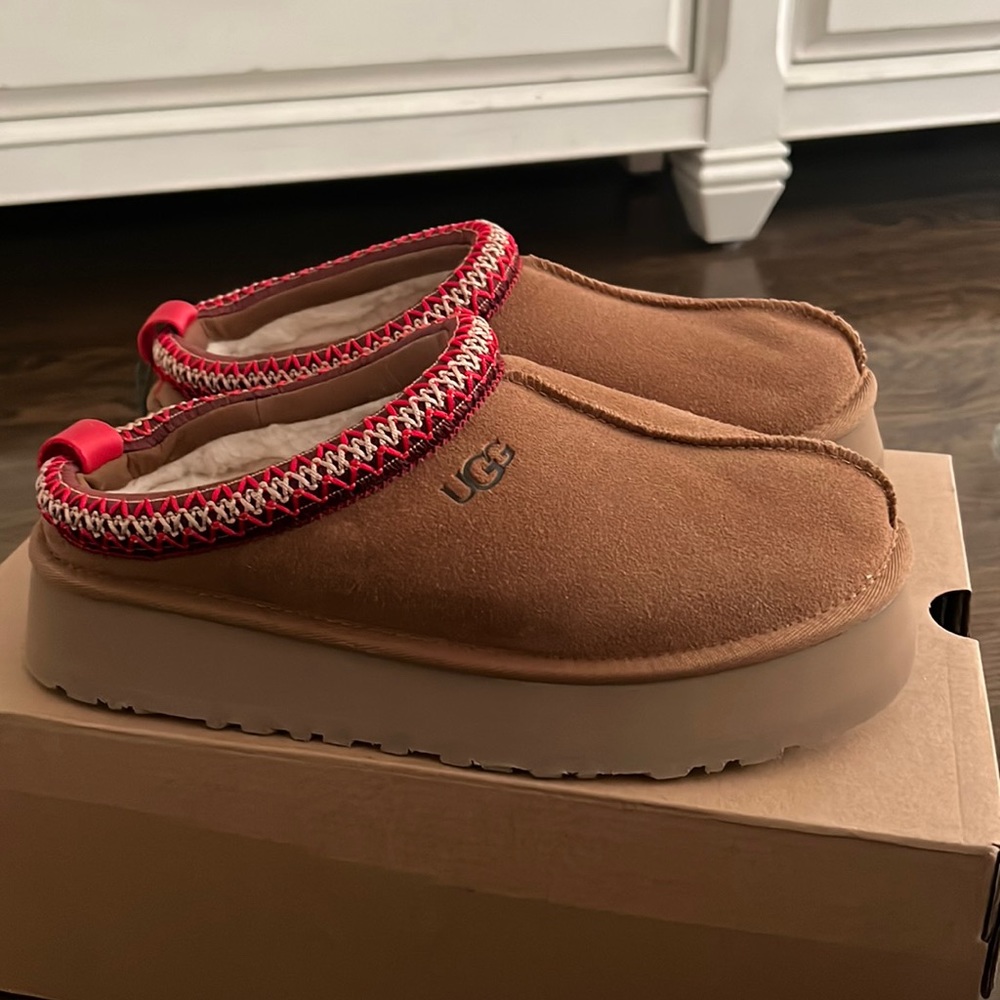 Ugg Tasman Platform